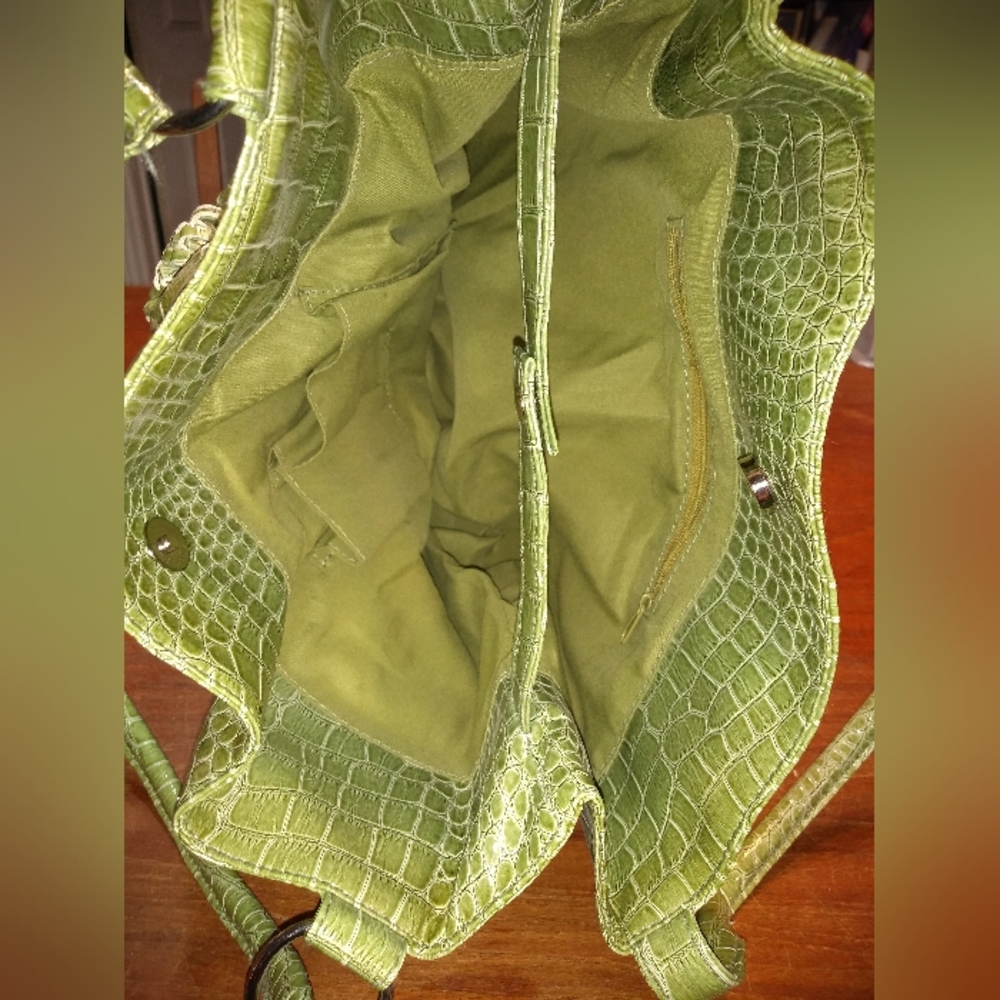 Green Purse, No Label, Faux Crocodile or Alligator Leather, Satchel Shou… - Picture 12 of 13